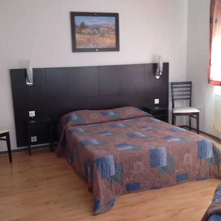 Enzo By Kyriad Direct بونيوفيل