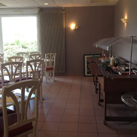 Enzo By Kyriad Direct فندق *